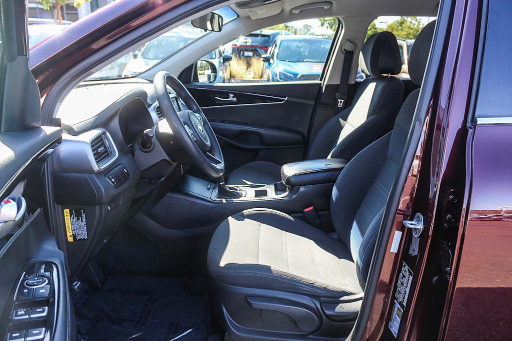 Thumbnail: 2016 Kia Sorento - 11
