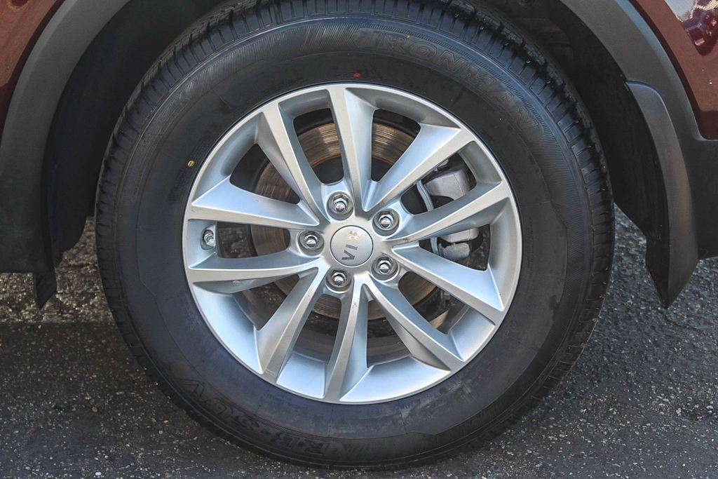 Thumbnail: 2016 Kia Sorento - 22
