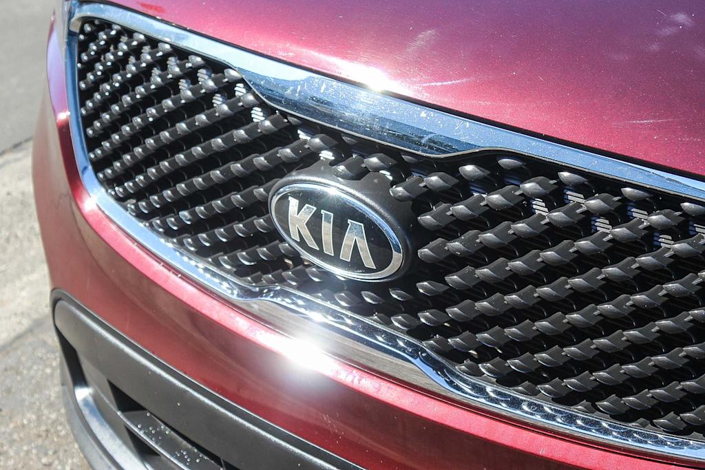 Thumbnail: 2016 Kia Sorento - 6