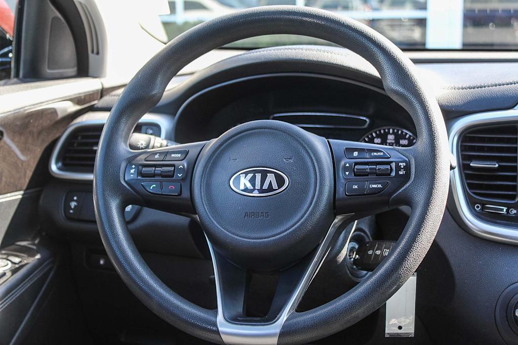 Thumbnail: 2016 Kia Sorento - 9