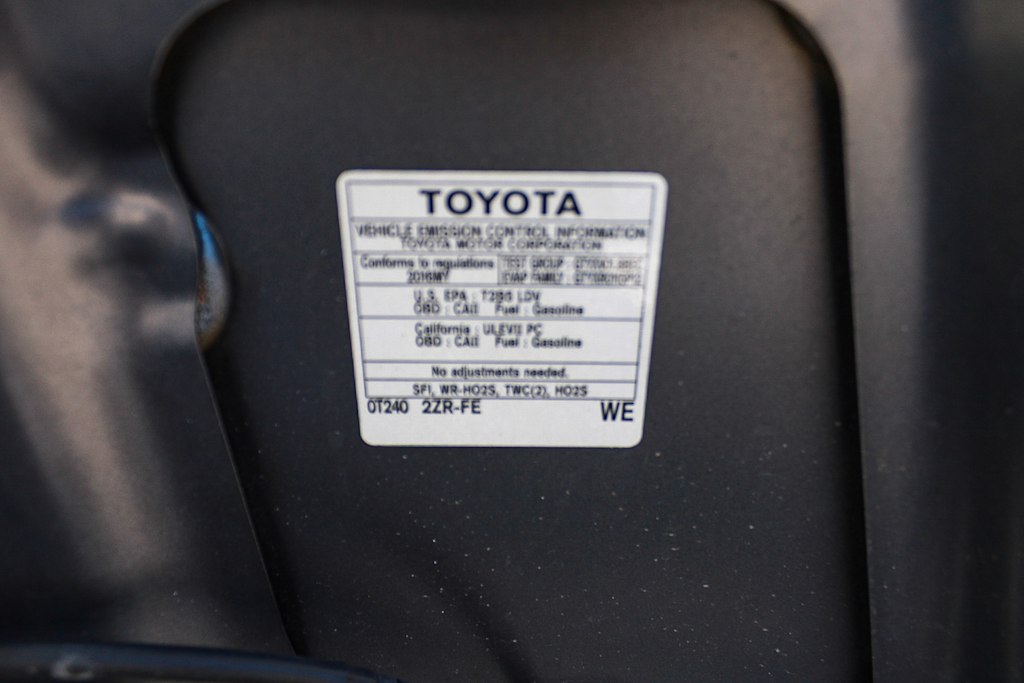Thumbnail: 2016 Toyota Corolla - 17