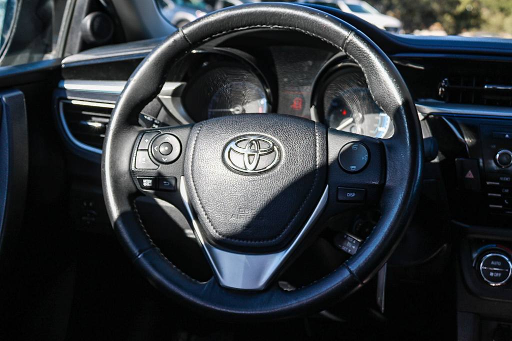 Thumbnail: 2016 Toyota Corolla - 9