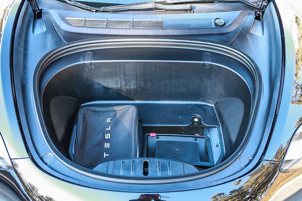 Thumbnail: 2018 Tesla Model 3 - 25