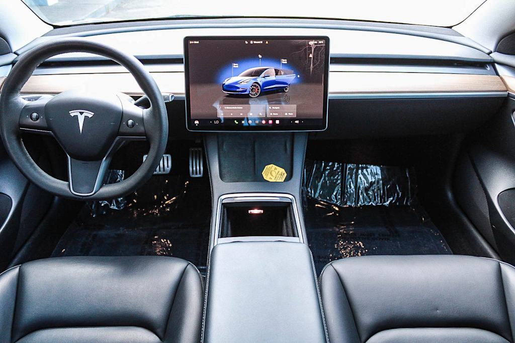 Thumbnail: 2023 Tesla Model 3 - 7