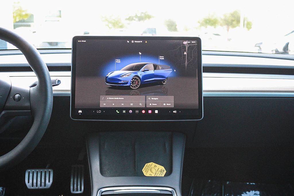 Thumbnail: 2023 Tesla Model 3 - 12