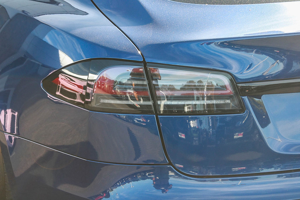Thumbnail: 2023 Tesla Model S - 4