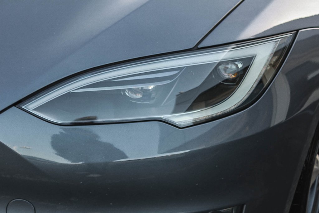 Thumbnail: 2023 Tesla Model S - 18