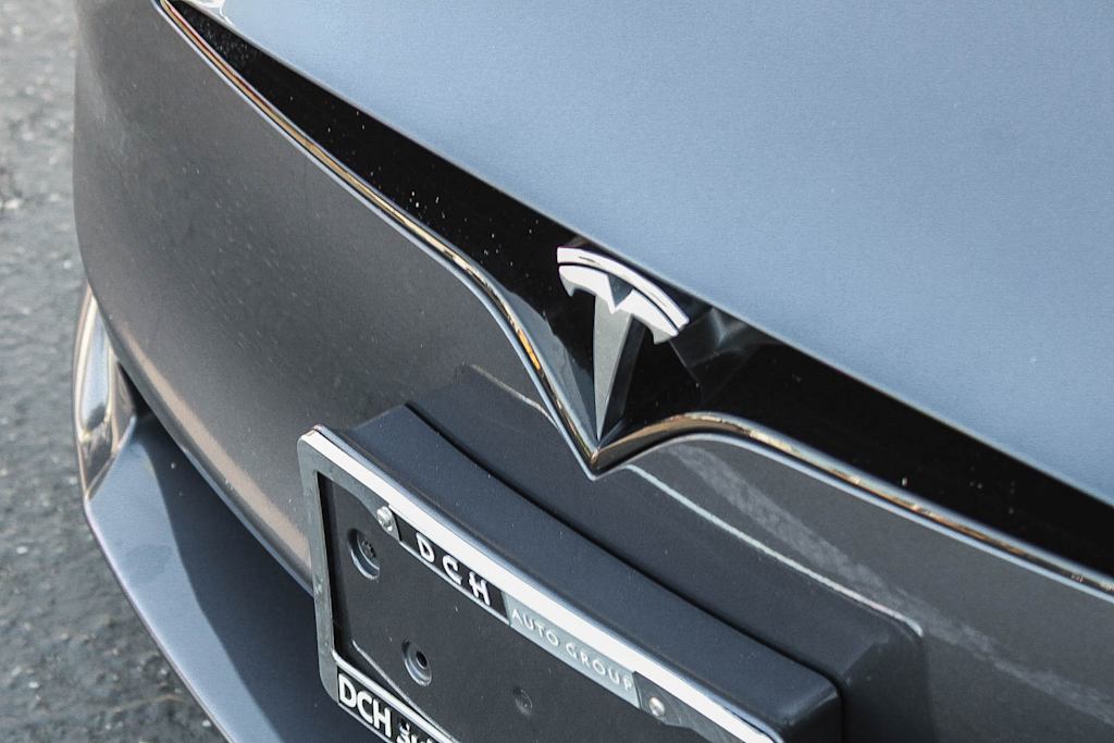 Thumbnail: 2023 Tesla Model S - 5