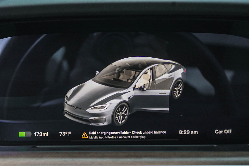 Thumbnail: 2023 Tesla Model S - 24