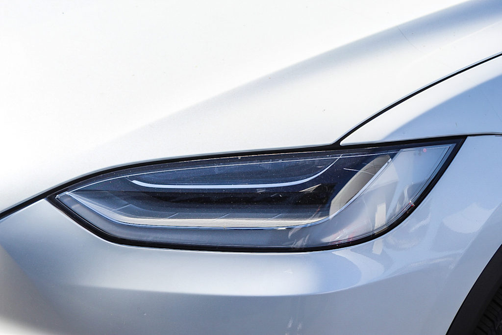 2020 Tesla Model X Long Range 17