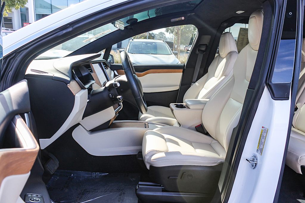 2020 Tesla Model X Long Range 9