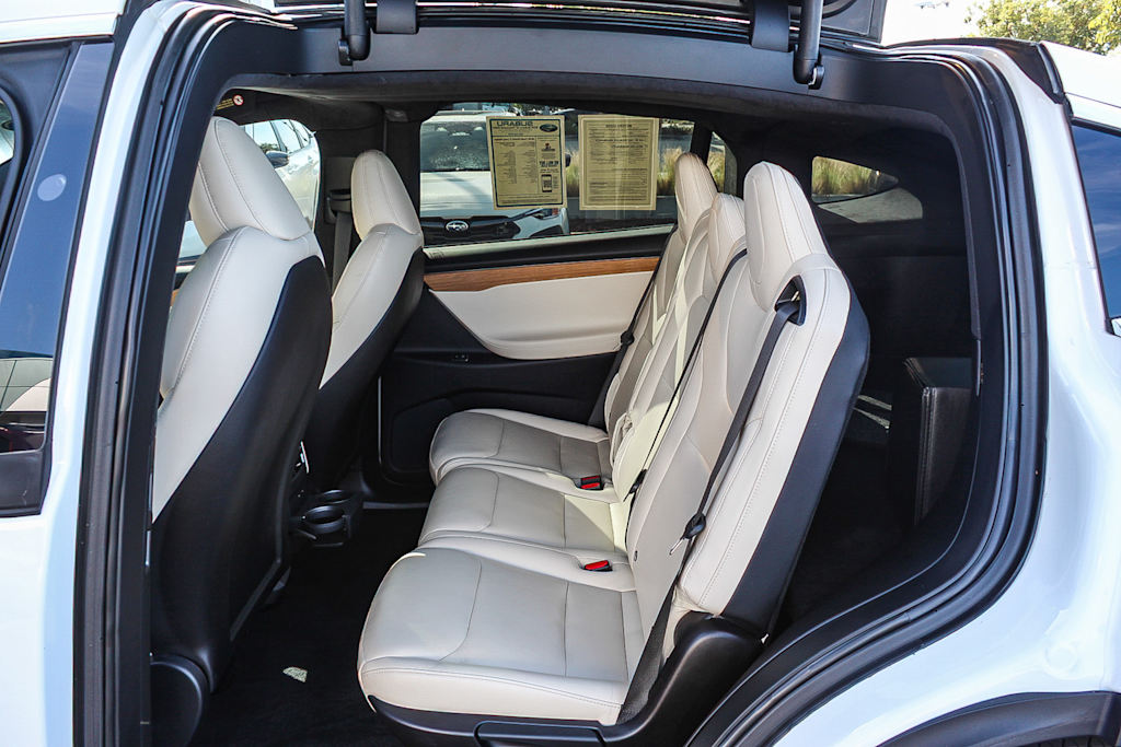 2020 Tesla Model X Long Range 10
