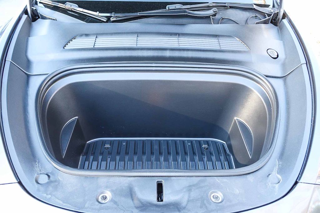 Thumbnail: 2022 Tesla Model Y - 27