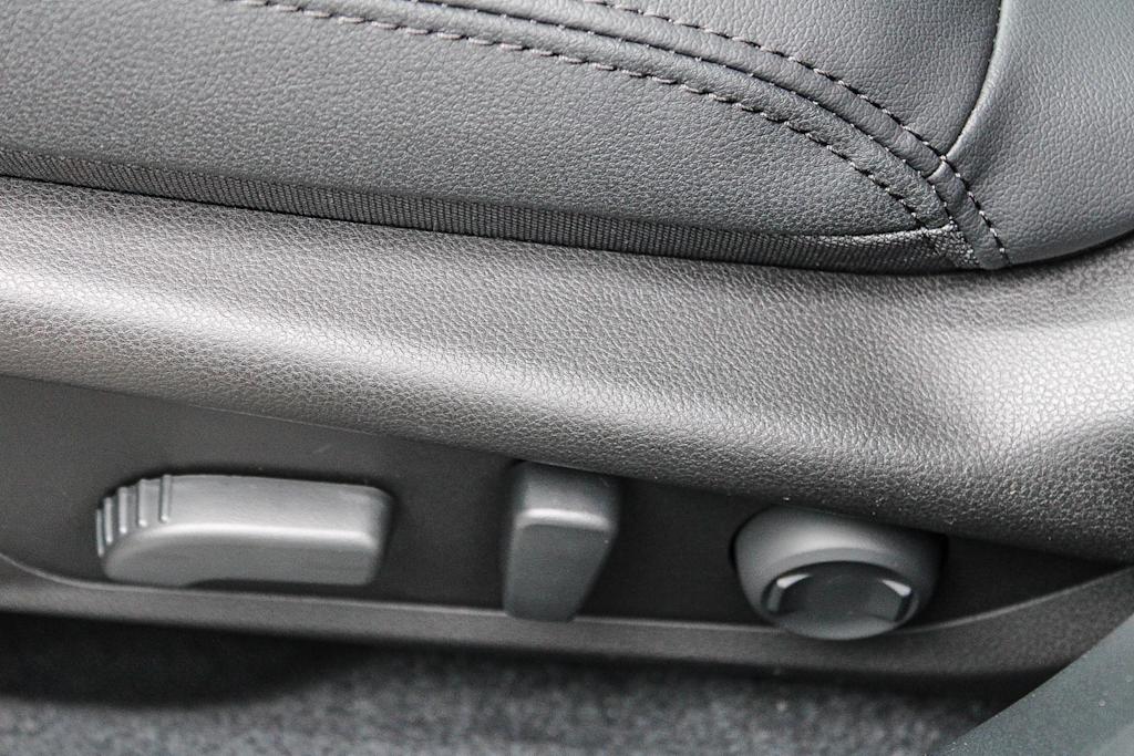 Thumbnail: 2026 Subaru Outback - 25