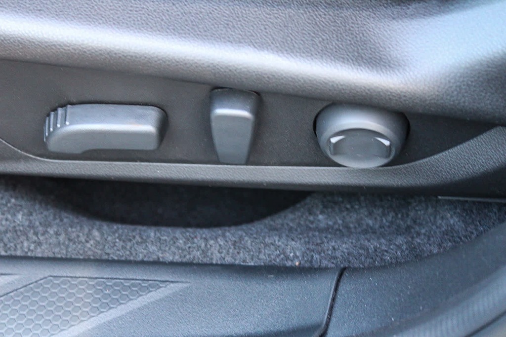 Thumbnail: 2026 Subaru Outback - 23