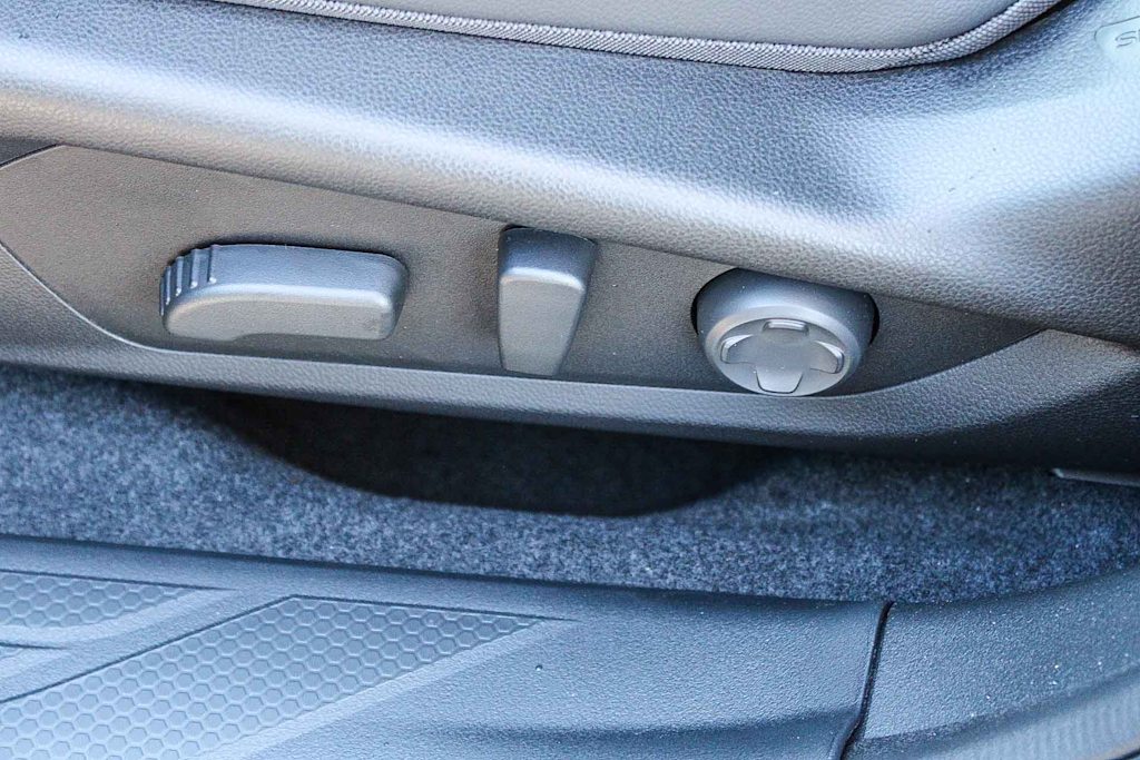 Thumbnail: 2026 Subaru Outback - 24