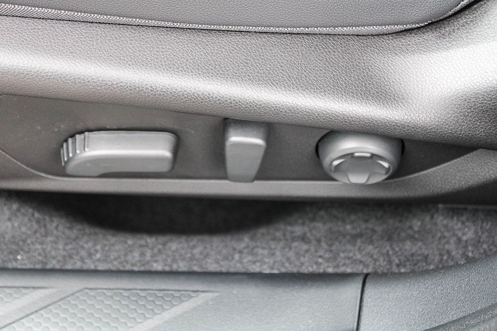 Thumbnail: 2026 Subaru Outback - 21