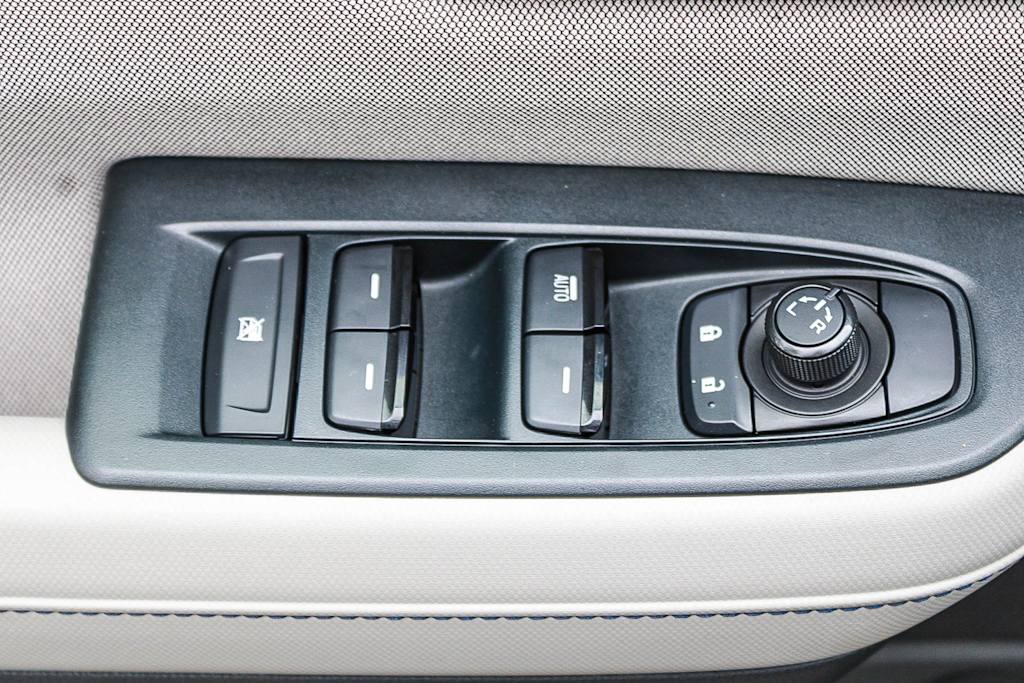 Thumbnail: 2025 Subaru Forester - 25