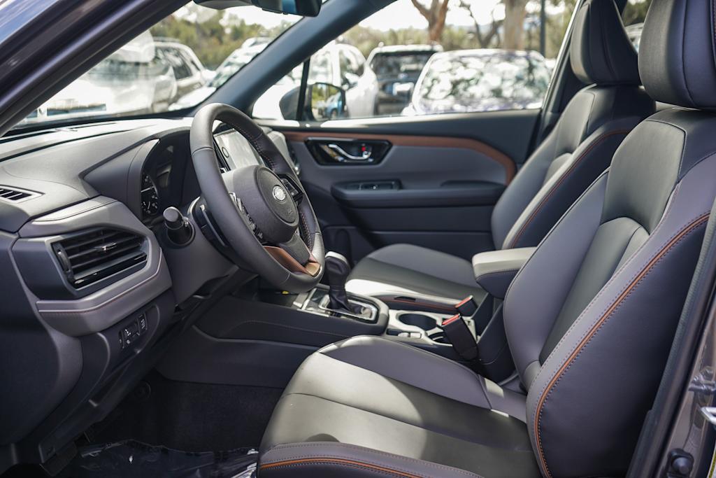 2025 Subaru Forester Sport 10