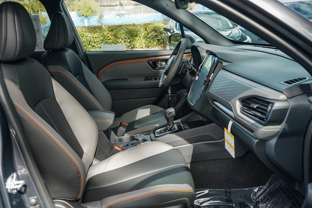 2025 Subaru Forester Sport 9