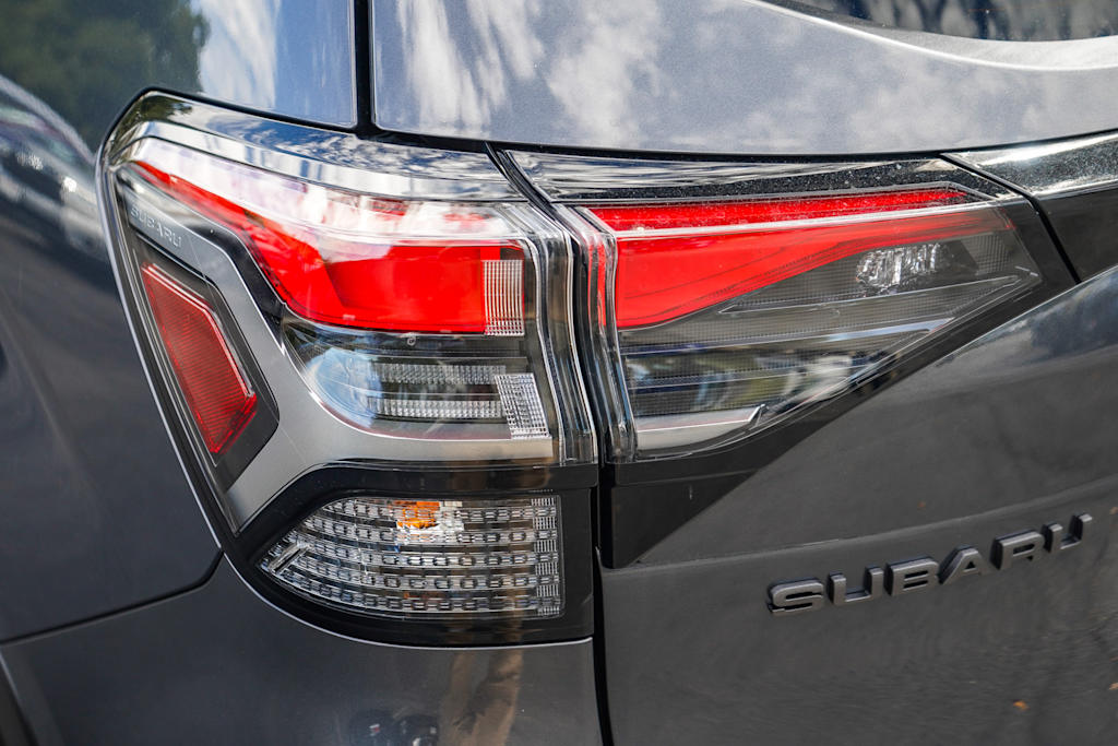 2025 Subaru Forester Sport 19