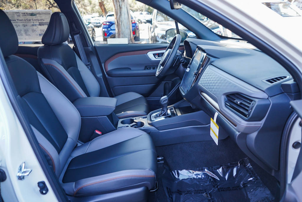 2025 Subaru Forester Sport 9