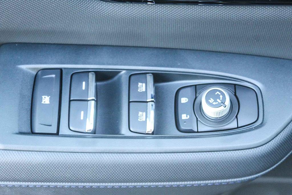 Thumbnail: 2025 Subaru Forester - 23