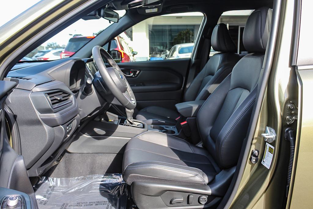 2025 Subaru Forester Limited 10