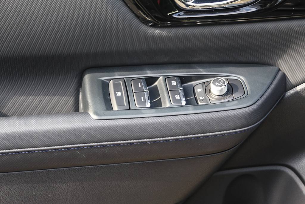 2025 Subaru Forester Limited 25