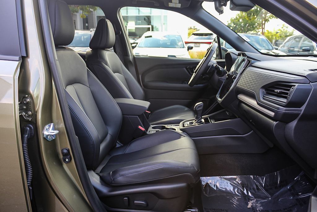 2025 Subaru Forester Limited 9