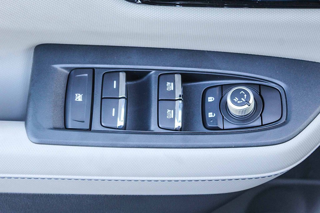 Thumbnail: 2025 Subaru Forester - 24