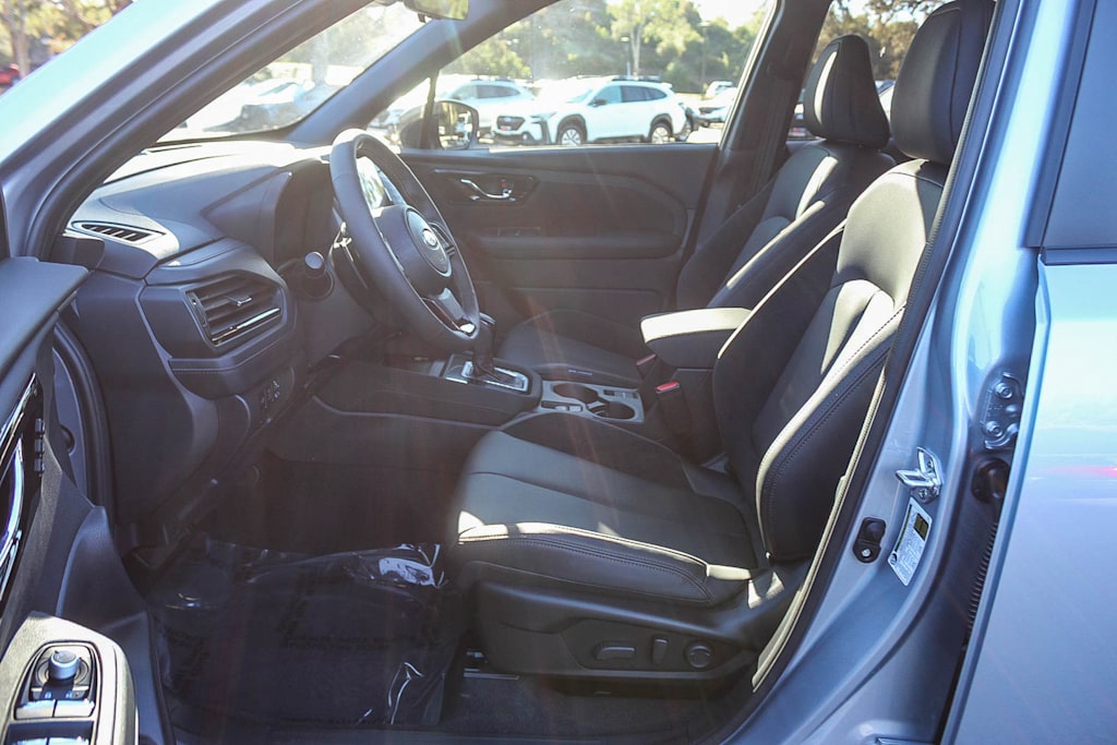 Thumbnail: 2025 Subaru Forester - 11