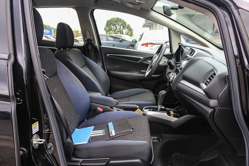 2016 Honda Fit LX 9