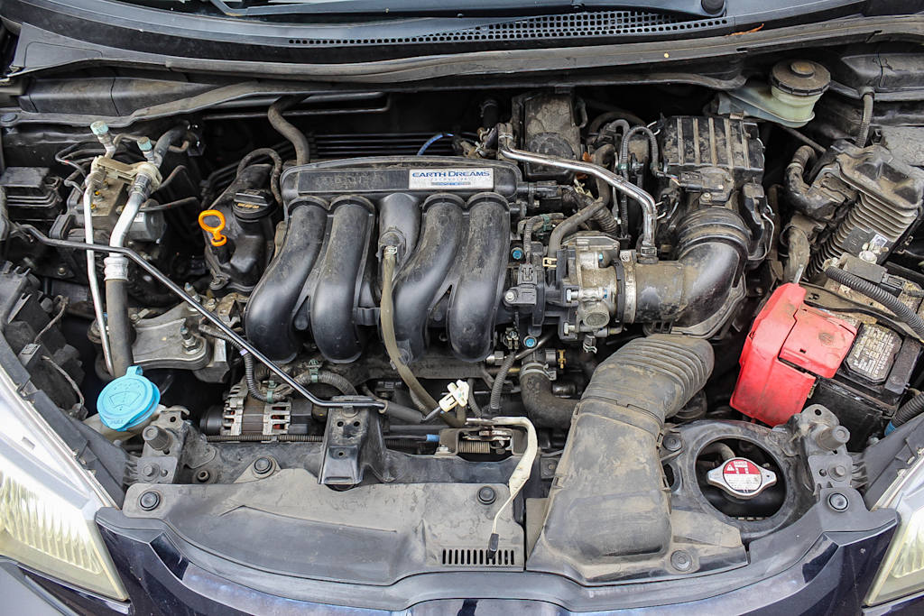 2016 Honda Fit LX 8
