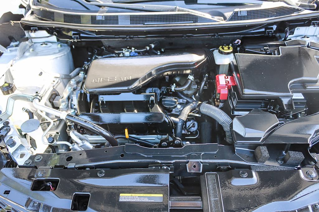 Thumbnail: 2018 Nissan Rogue Sport - 8