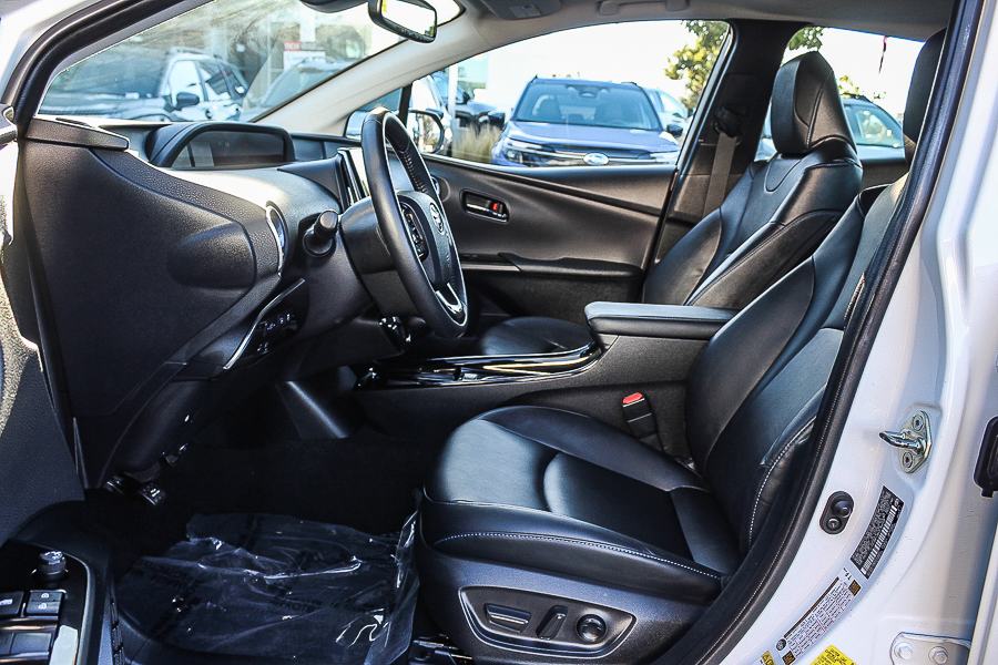 Thumbnail: 2022 Toyota Prius - 11