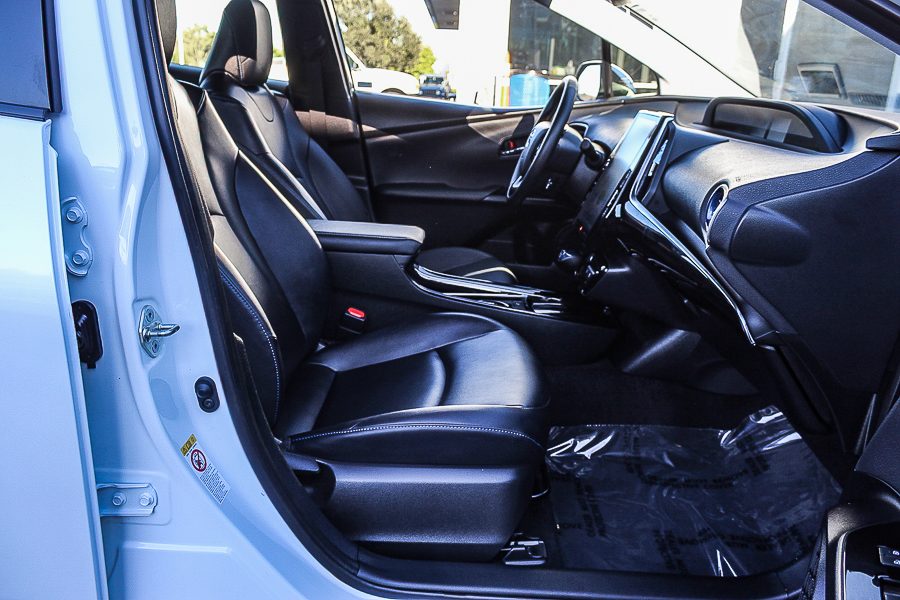 Thumbnail: 2022 Toyota Prius - 10