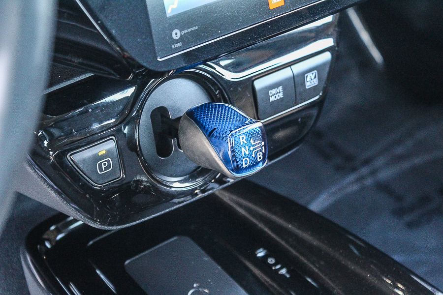 Thumbnail: 2022 Toyota Prius - 14