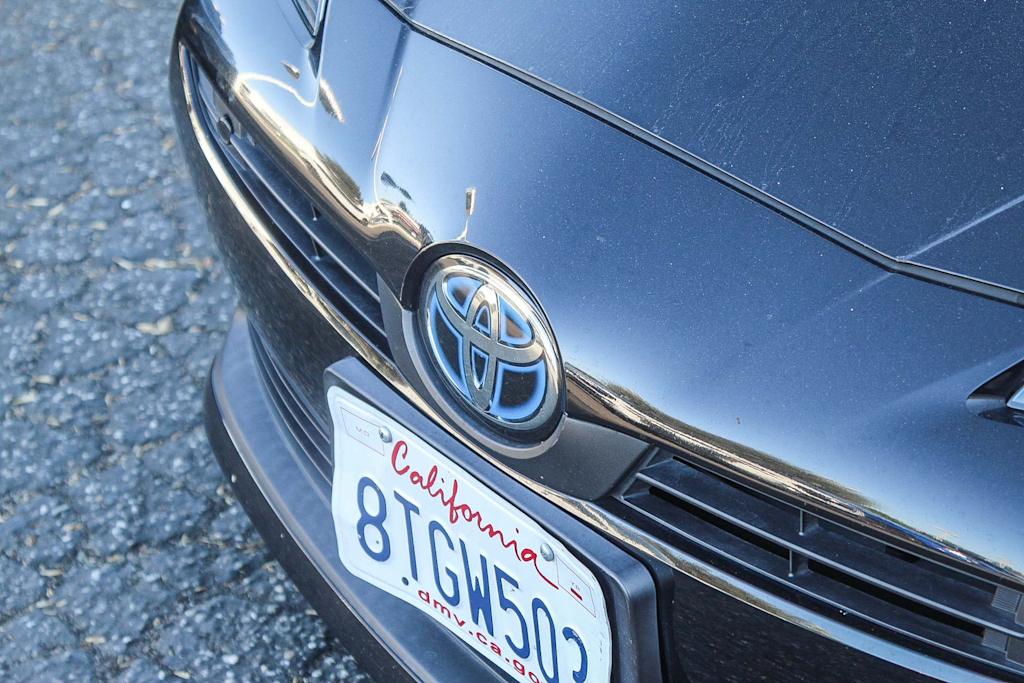 Thumbnail: 2020 Toyota Prius - 20