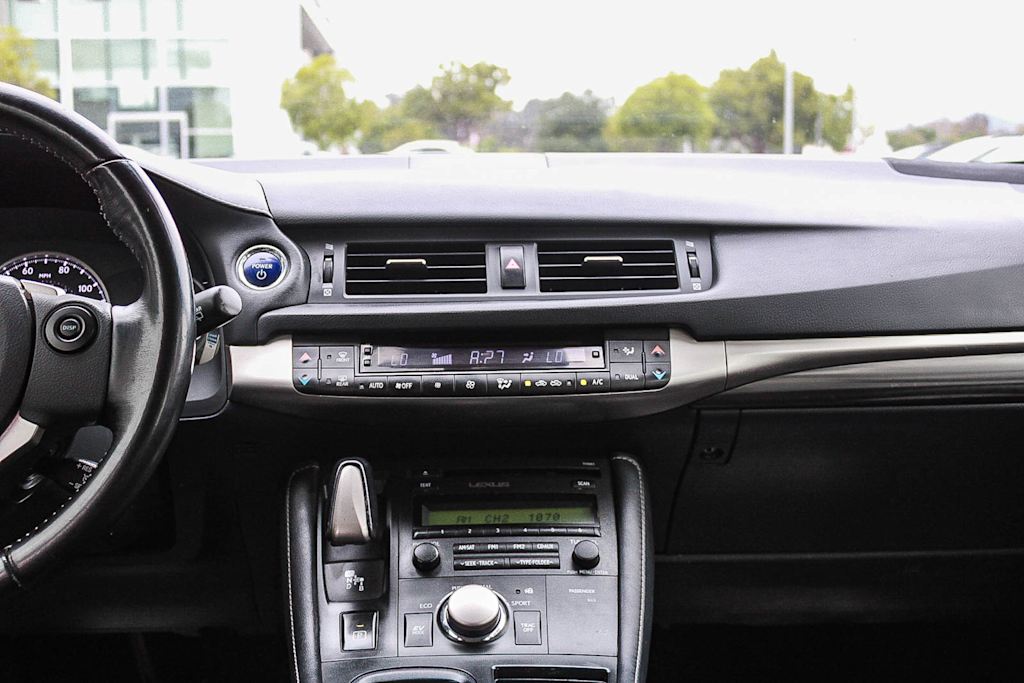Thumbnail: 2016 Lexus CT - 9