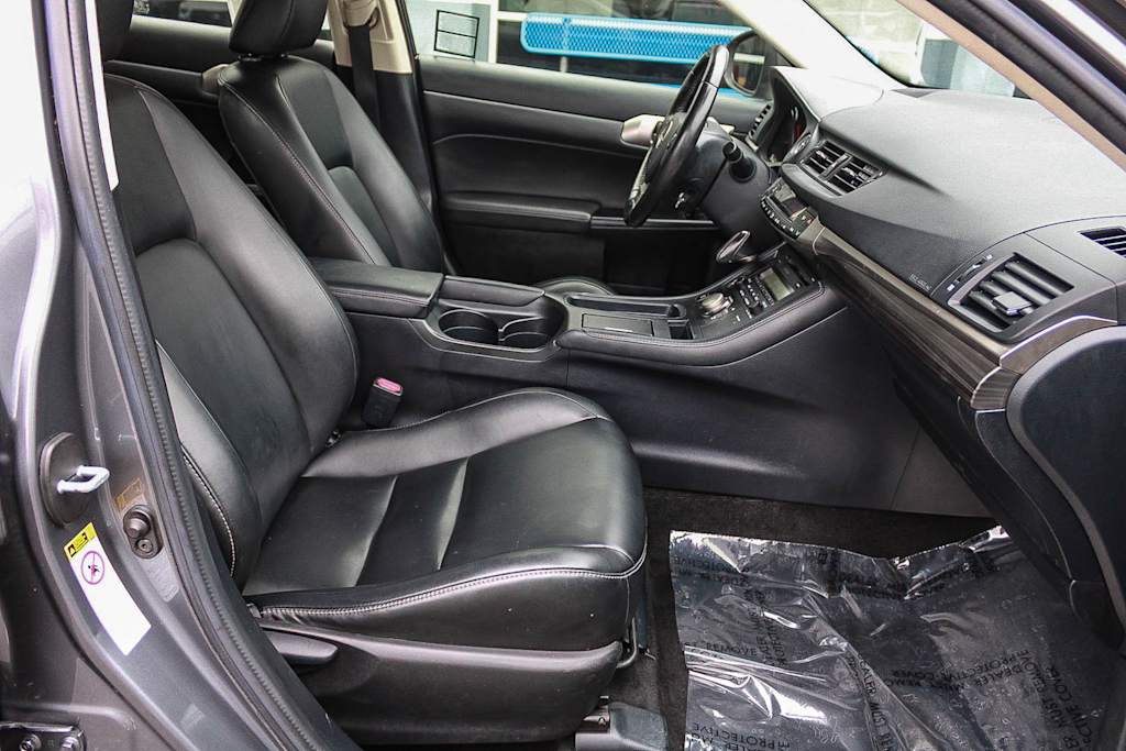 Thumbnail: 2016 Lexus CT - 10