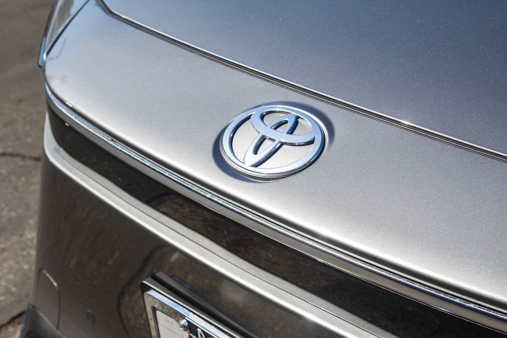 Thumbnail: 2025 Toyota bZ4X - 6