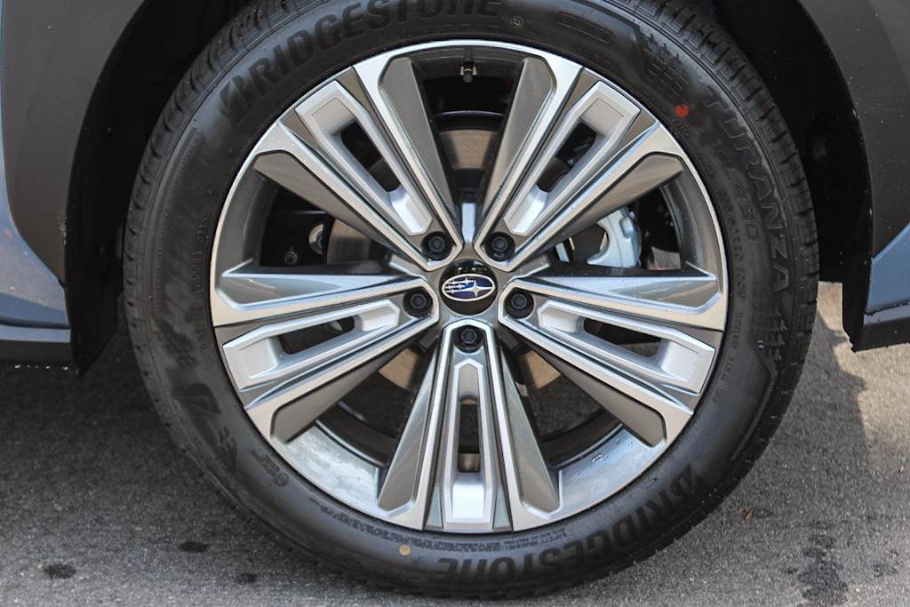 2025 Subaru Solterra Touring 20