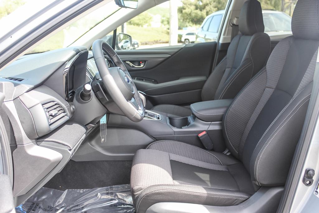 2025 Subaru Solterra Limited 11