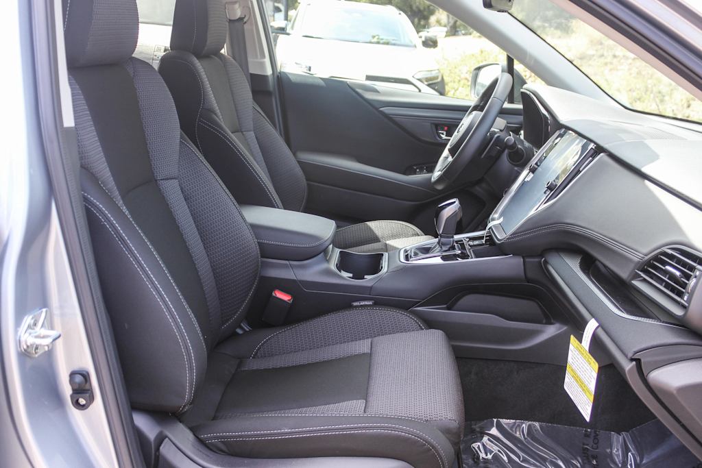 2025 Subaru Solterra Limited 10