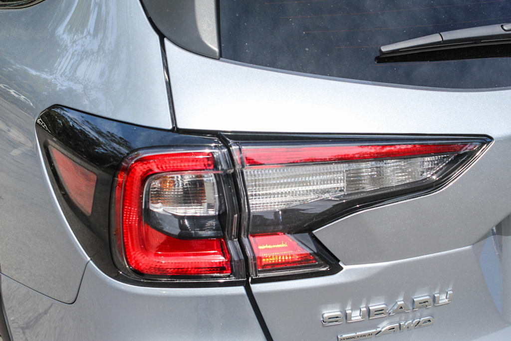 2025 Subaru Solterra Limited 19