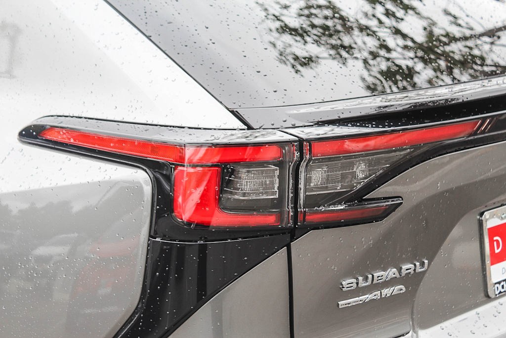 2025 Subaru Solterra Limited 20
