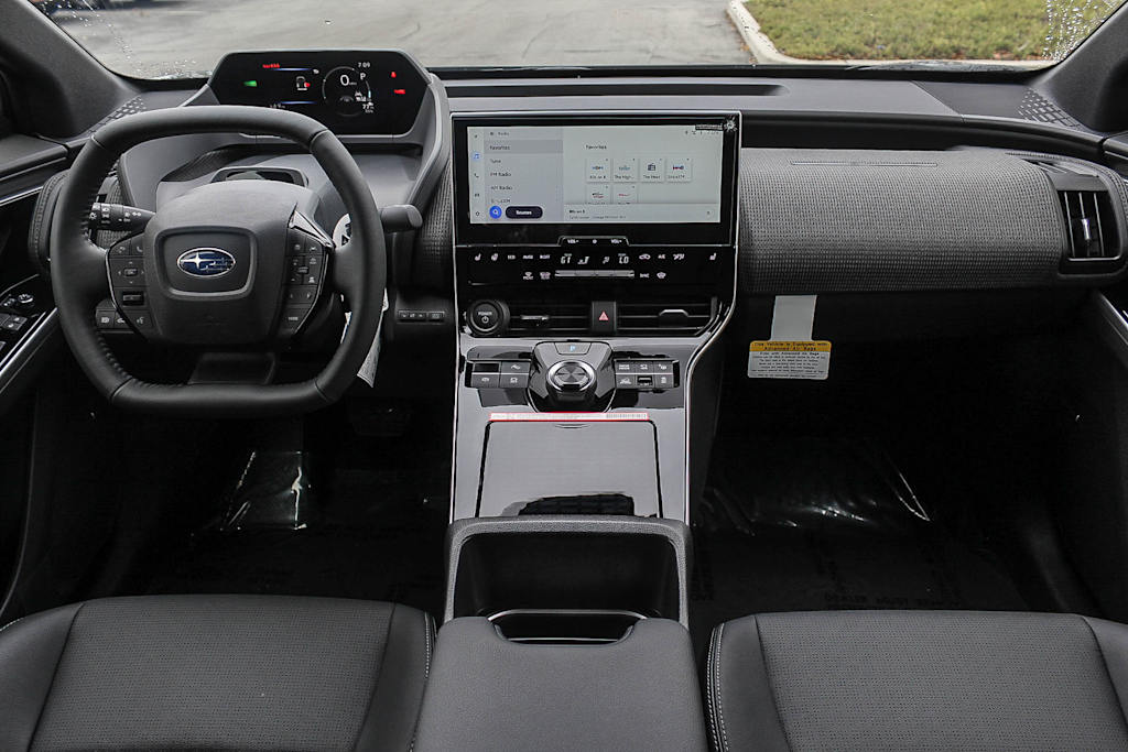 2025 Subaru Solterra Limited 2