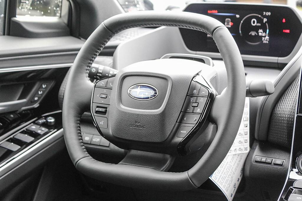 2025 Subaru Solterra Limited 9