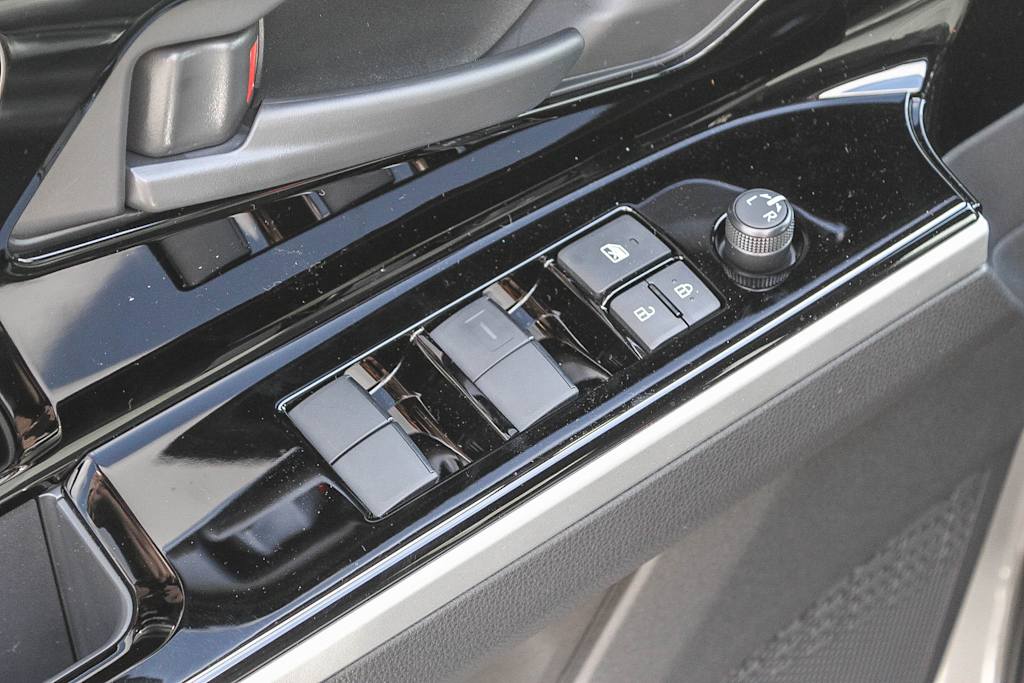2025 Subaru Solterra Premium 22